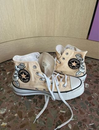 Converse Naranja pastel con Flores