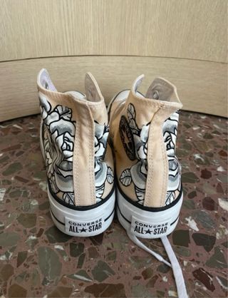 Converse Naranja pastel con Flores