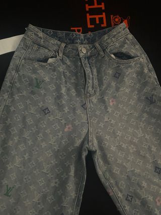 Pantalón Louis Vuitton Monogram Talla M de mujer.