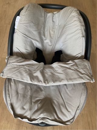 Silla cuco Besafe Isofix Izi Go Grupo 0 coche