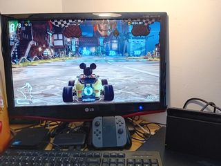 Nintendo Switch con joycon grigi