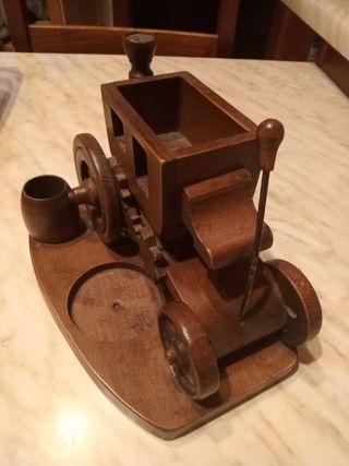 Carrozza a vapore vintage in legno