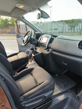 Renault Trafic Passenger L2H1