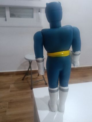 Figura de acción azul