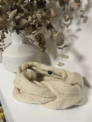 Bufanda cuello beige