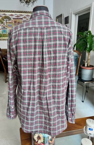 2 Camisas Hombre Tommy Hilfiger y Álvaro Moreno