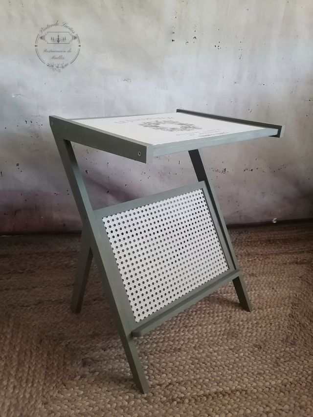 Tavolino in rattan e bambù