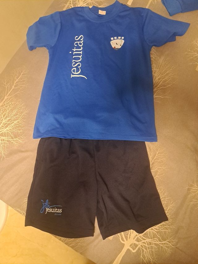 Conjunto deportivo corto Jesuitas