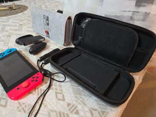 Nintendo Switch Azul y Rojo