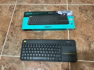 Teclado Logitech K400 Plus Negro