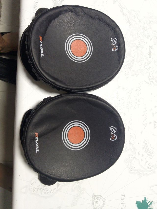 Manoplas Boxeo Rival Negras RPM11