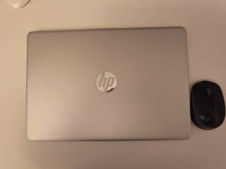 Portátil HP Plata, funda y ratón360