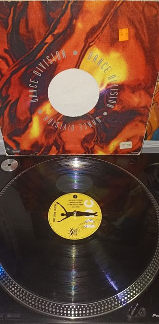 Vinilo Dance Division
