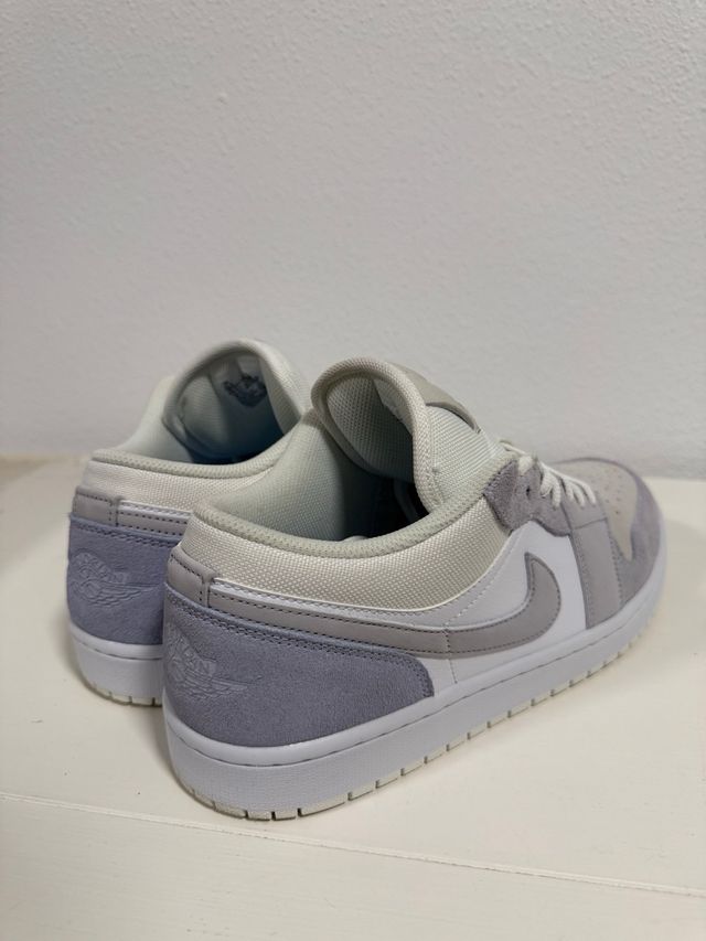 Air Jordan 1 Low Paris Grises y Blancas