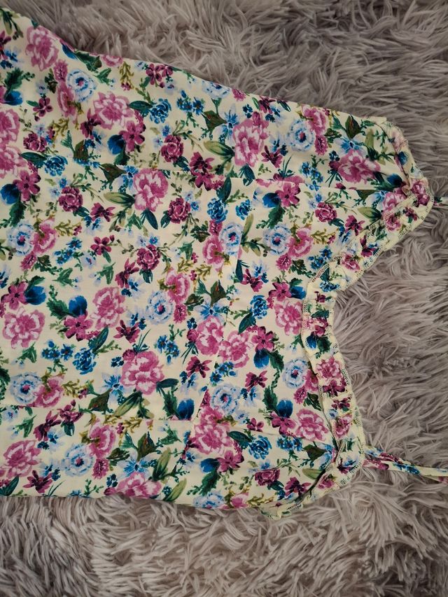 Vestido midi floral Zara