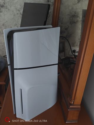 Consola Sony PS5 con Lector de Disco