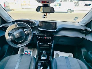 PEUGEOT E-208 2020