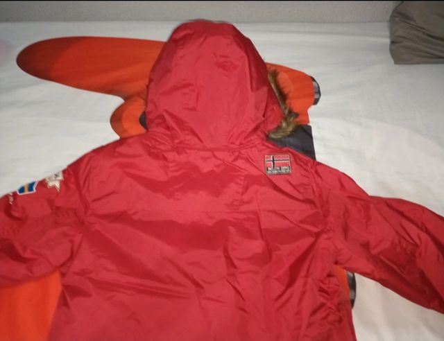 Abrigo Geographical Norway Rojo