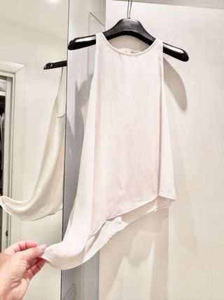 TOP ASIMMETRICO H&M