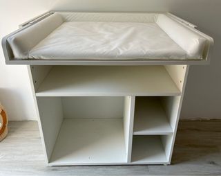 Mueble cambiador / escritorio blanco
