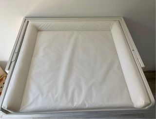 Mueble cambiador / escritorio blanco