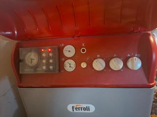 Caldera Ferroli Gasóleo en perfecto estado