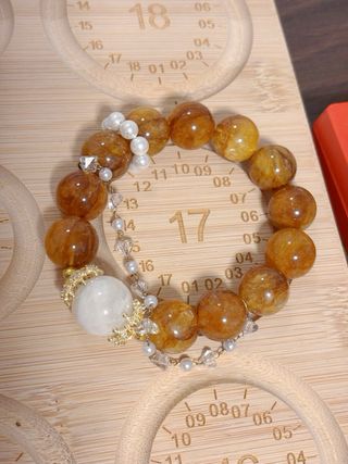 Pulsera de piedra natural con colgante