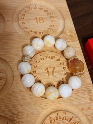 Pulsera de piedra natural con colgante