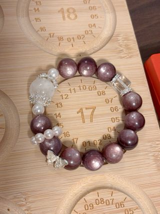Pulsera de piedra natural con colgante
