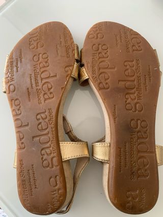 Sandalias Gadea Doradas Talla 38