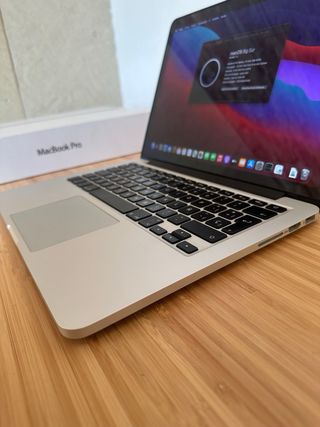 Macbook Pro / 8GB RAM / 2015