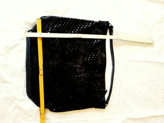 Borsa nera in pelle scamosciata