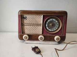 Radio Antigua Madera de pequeñas dimensiones 