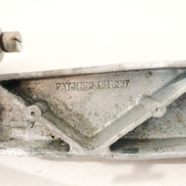 Sigillante per lattine in alluminio anni '50