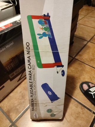 Cuna de viaje y barrera plegable para cama