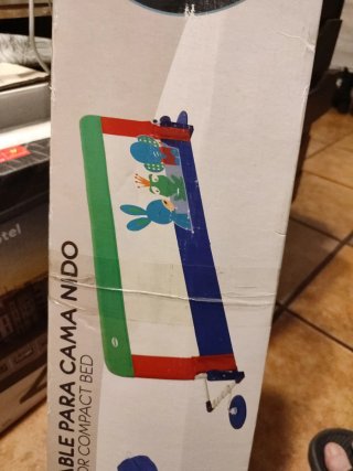 Cuna de viaje y barrera plegable para cama