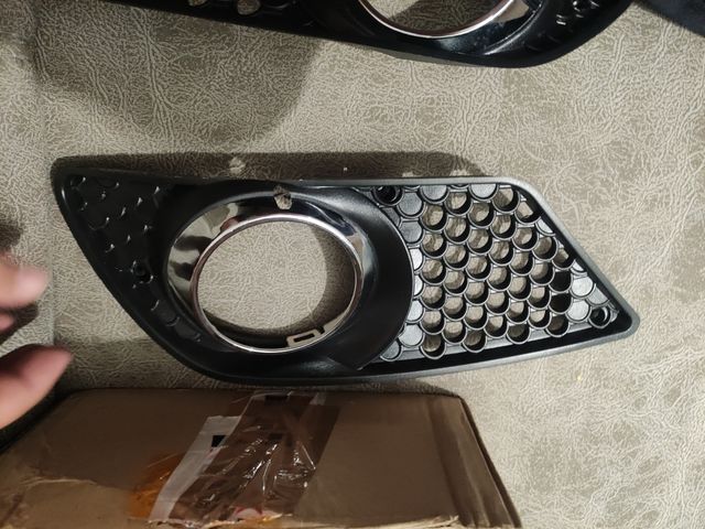 Tapas Antiniebla Mercedes W204 Cromadas