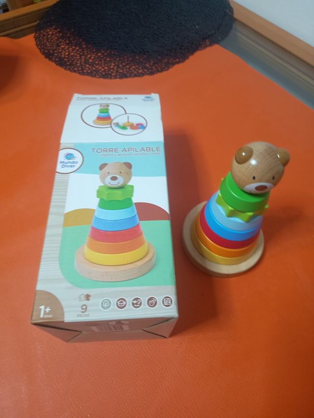 Torre Apilable de Oso en Madera