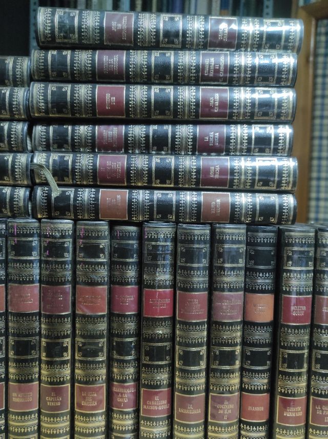 COLECCION CLASICOS UNIVERSALES -CIRCULO DE AMIGOS