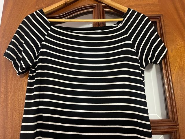 Vestido rayas hombros al aire