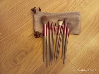 Pack brochas maquillaje beige y rosa