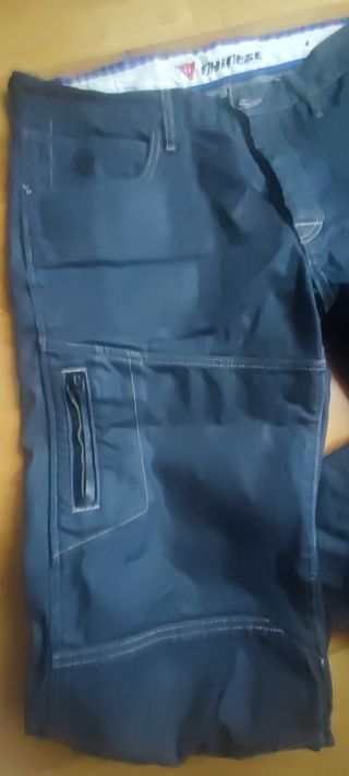 Pantalón vaquero Dainese Talla 36/36 americana