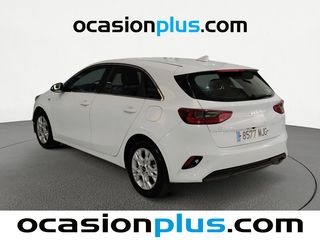 Kia Ceed 1.6 MHEV iMT Drive 100 kW (136 CV)