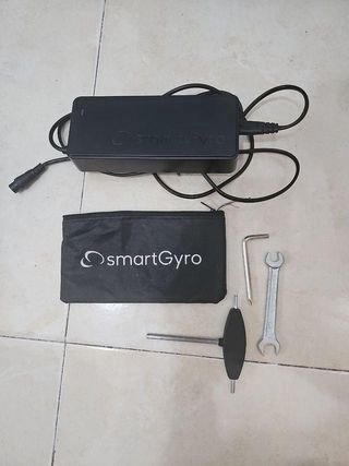Cargador SmartGyro Patinete Eléctrico