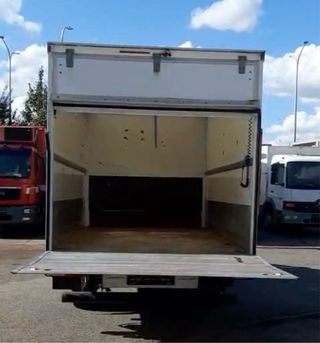 2017 MB-316  3500kg Plataforma paquetero largo 