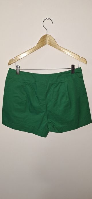 Pantalones cortos verdes