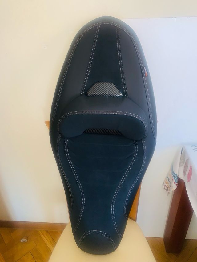 Asiento Moto Honda ADV 150 Carbono