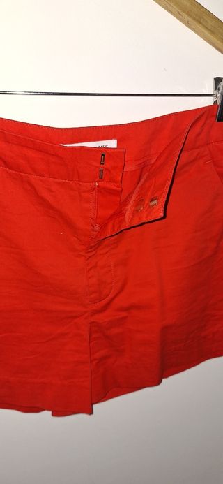 Pantalón corto