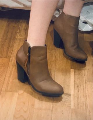 Botines Botas Tacón Marrón Estilo Camperas