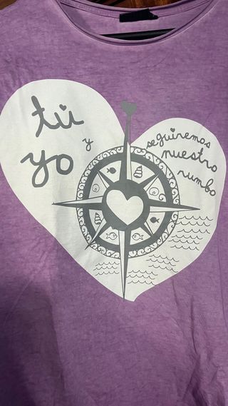 Camiseta Anabel Lee Tú y Yo Morada